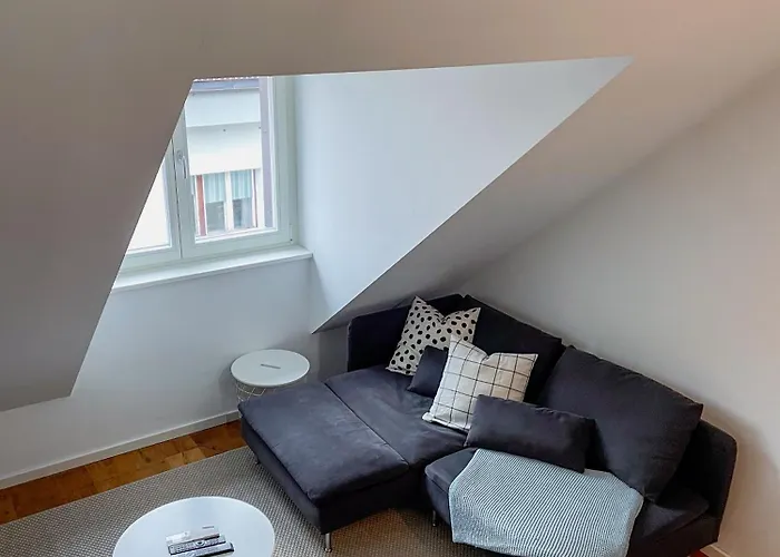 Finna New In Center Of Free Parking