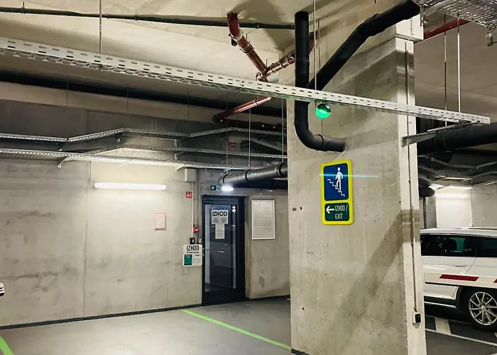 Finna New In Center Of Free Parking