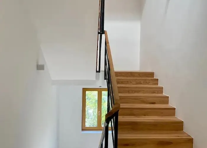 Finna New In Center Of Free Parking * Lubiana