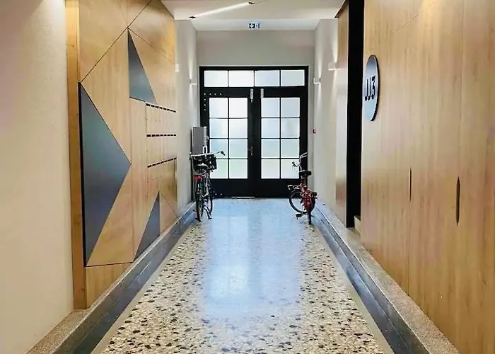 Finna New In Center Of Free Parking