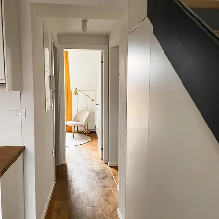 Finna New In Center Of Free Parking Apartment